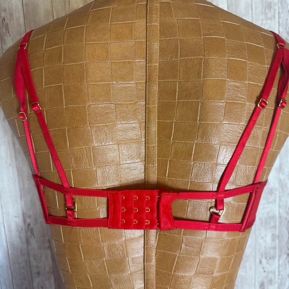 Victoria's Secret Dream Angels Wicked Unlined Sweet Heart Lace Balconette Bra - Picture 6 of 8